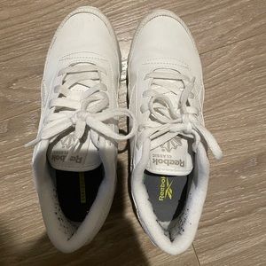 Reebok sneaker in white